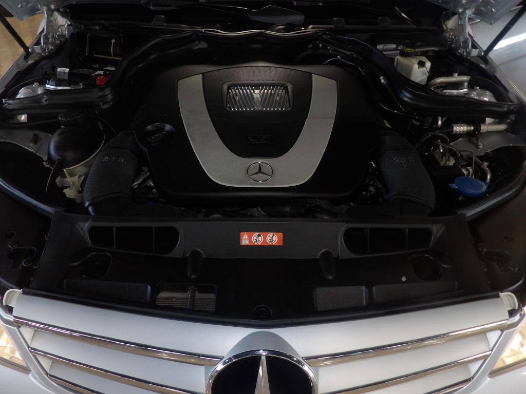 2009 Mercedes-Benz C-Class Image 10