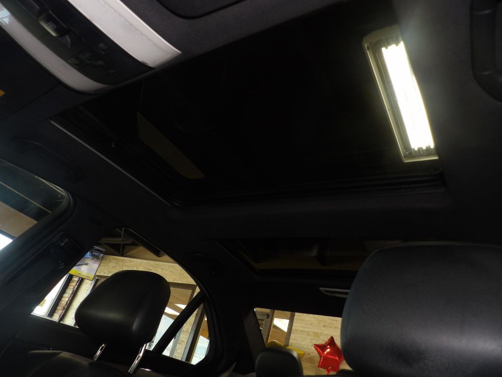 2009 Mercedes-Benz C-Class Image 19