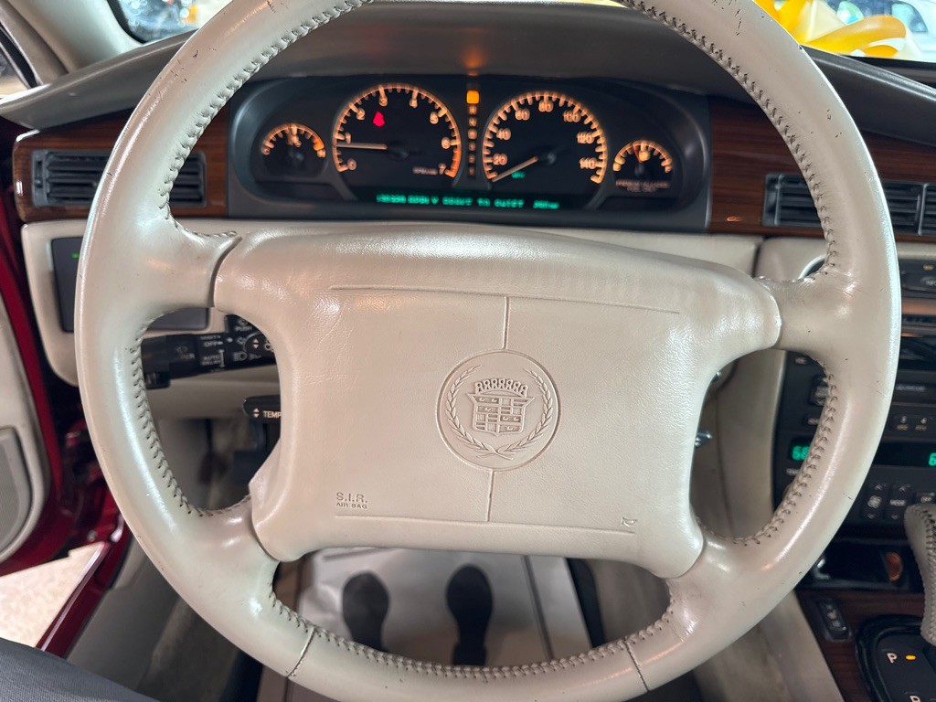 2000 Cadillac Eldorado Image 12
