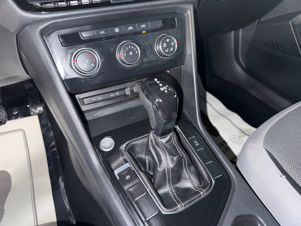 2022 Volkswagen Taos Image 12