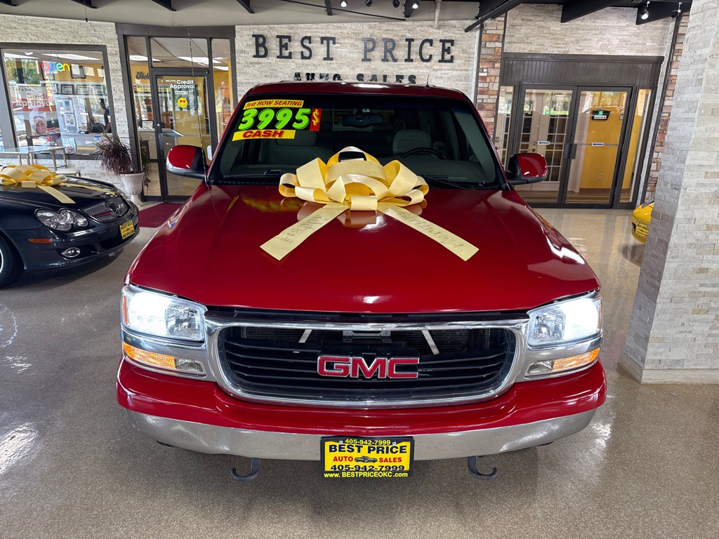 2002 GMC Yukon Image 3