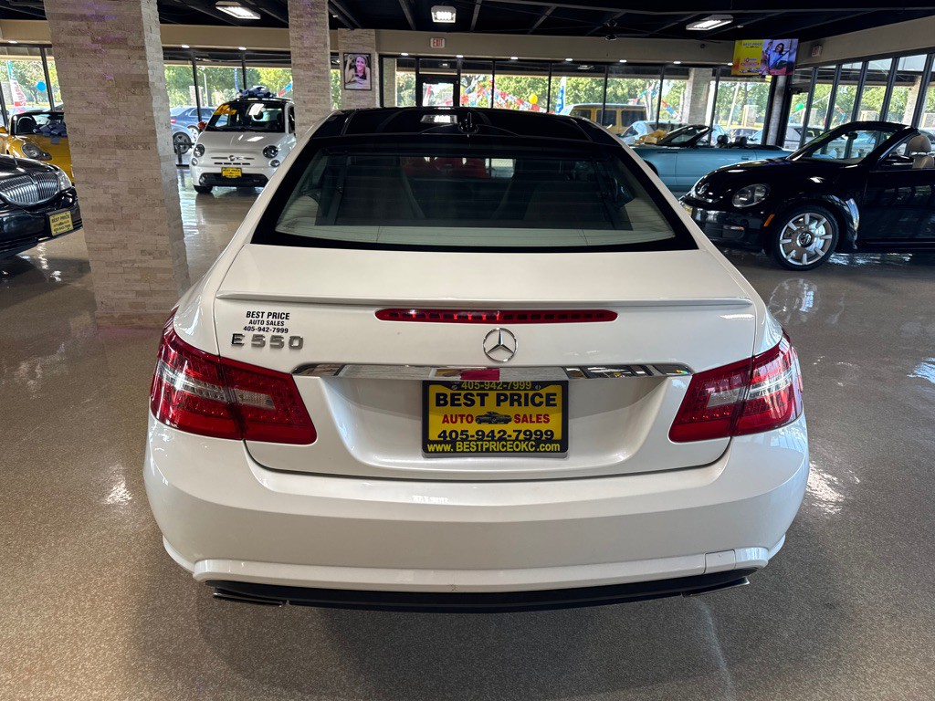 2011 Mercedes-Benz E-Class Image 6