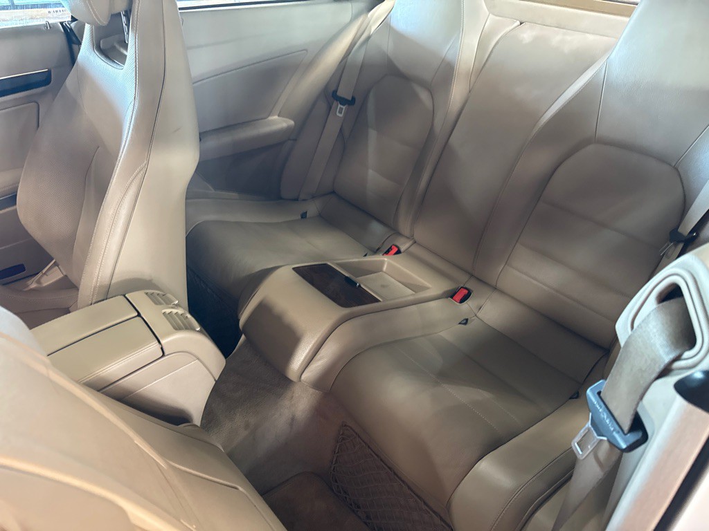 2011 Mercedes-Benz E-Class Image 10