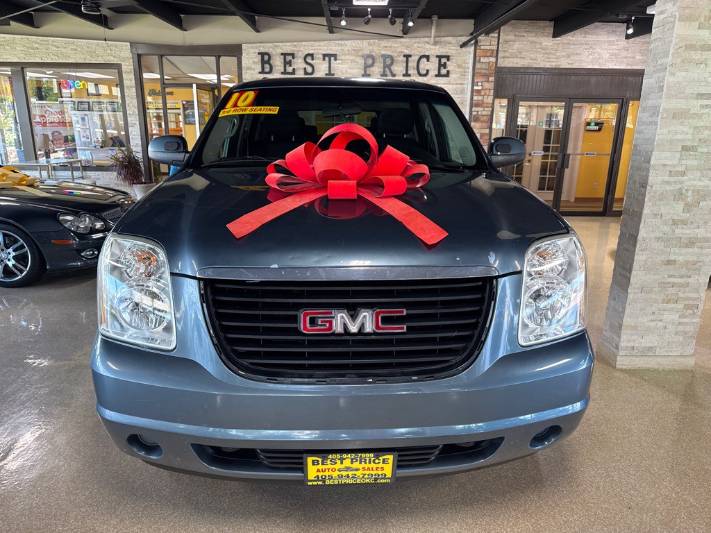 2010 GMC Yukon Image 3