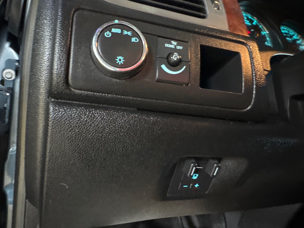 2010 GMC Yukon Image 17
