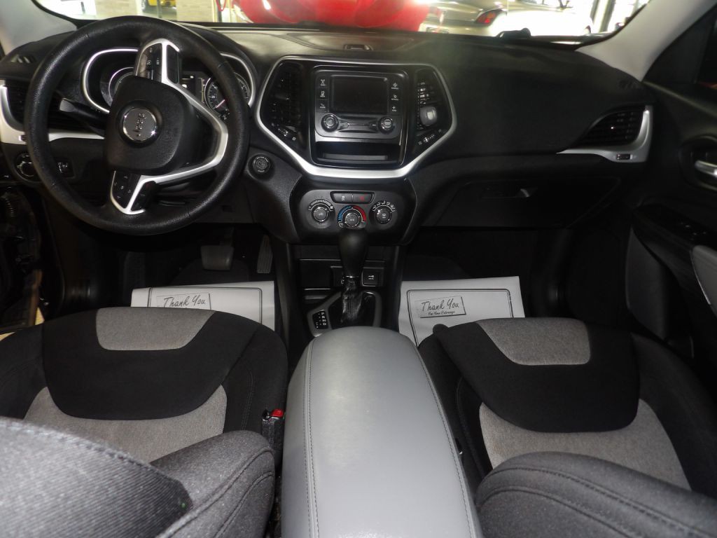 2014 Jeep Cherokee Image 10