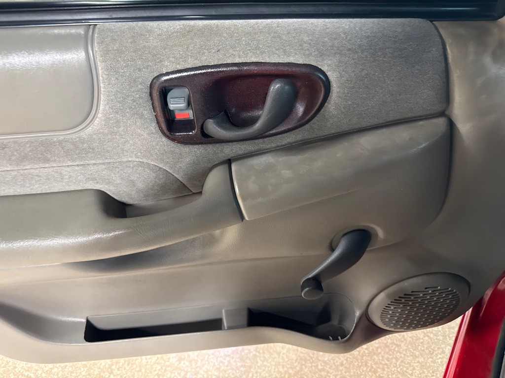 2000 GMC Sonoma Image 14