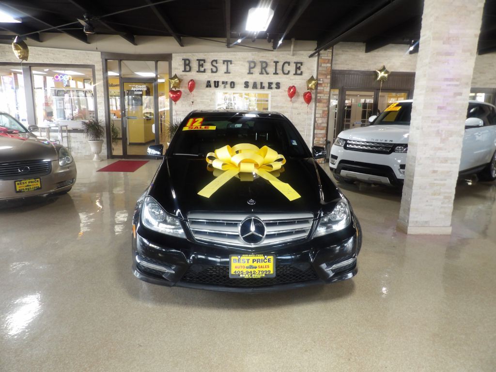 2012 Mercedes-Benz C-Class Image 2