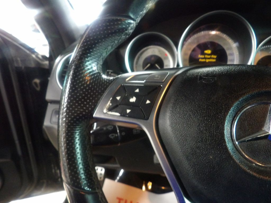 2012 Mercedes-Benz C-Class Image 12
