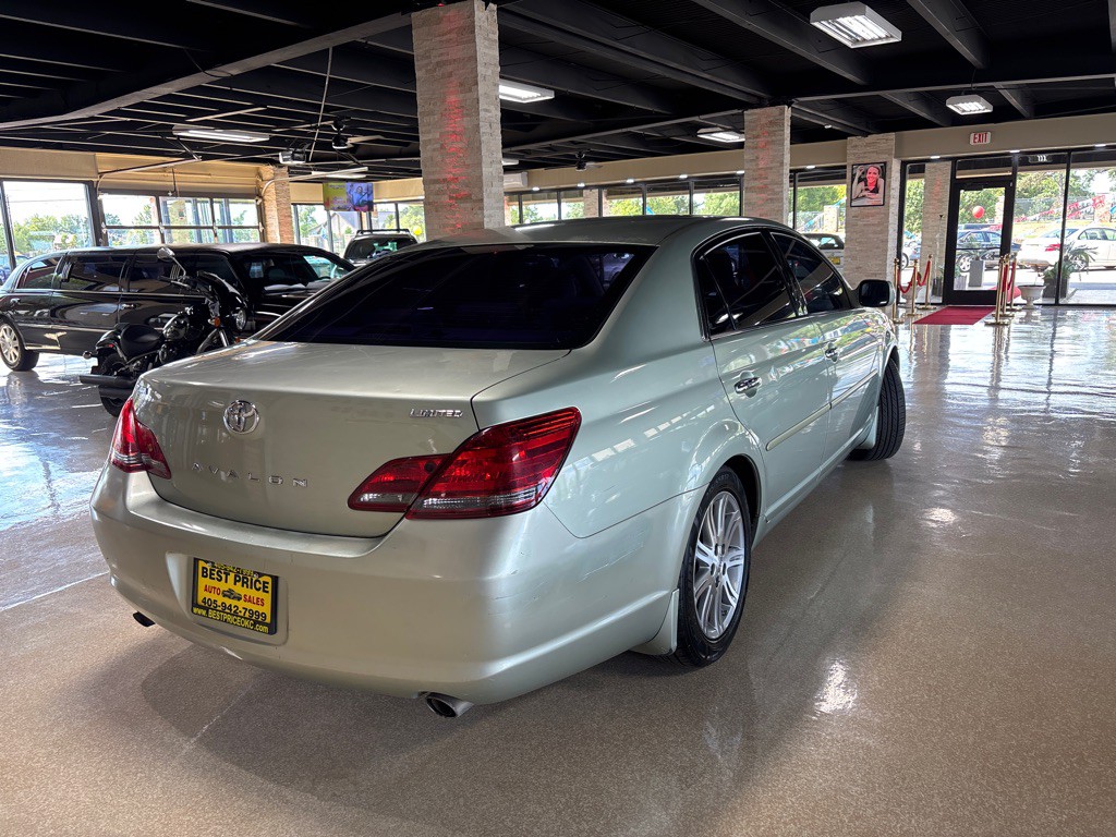 2008 Toyota Avalon Image 7