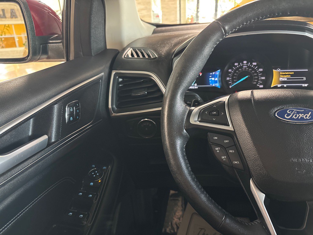 2016 Ford Edge Image 9