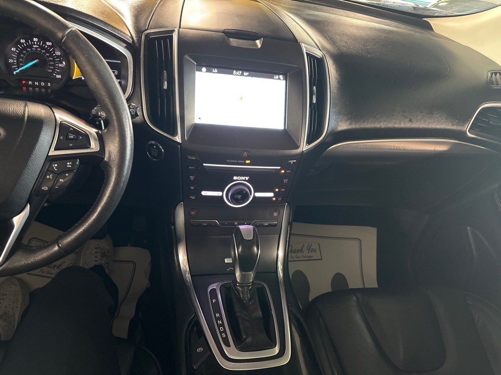 2016 Ford Edge Image 11
