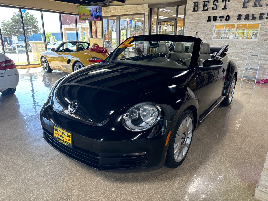 2013 Volkswagen Beetle Image 3