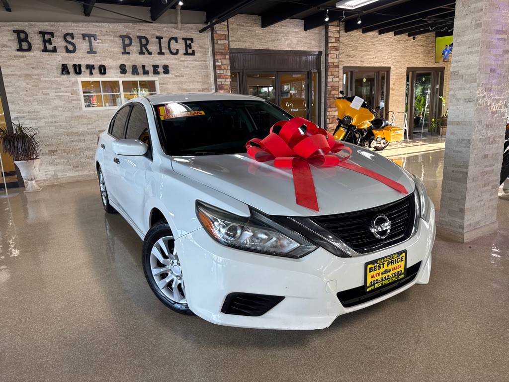 2017 Nissan Altima Image 4