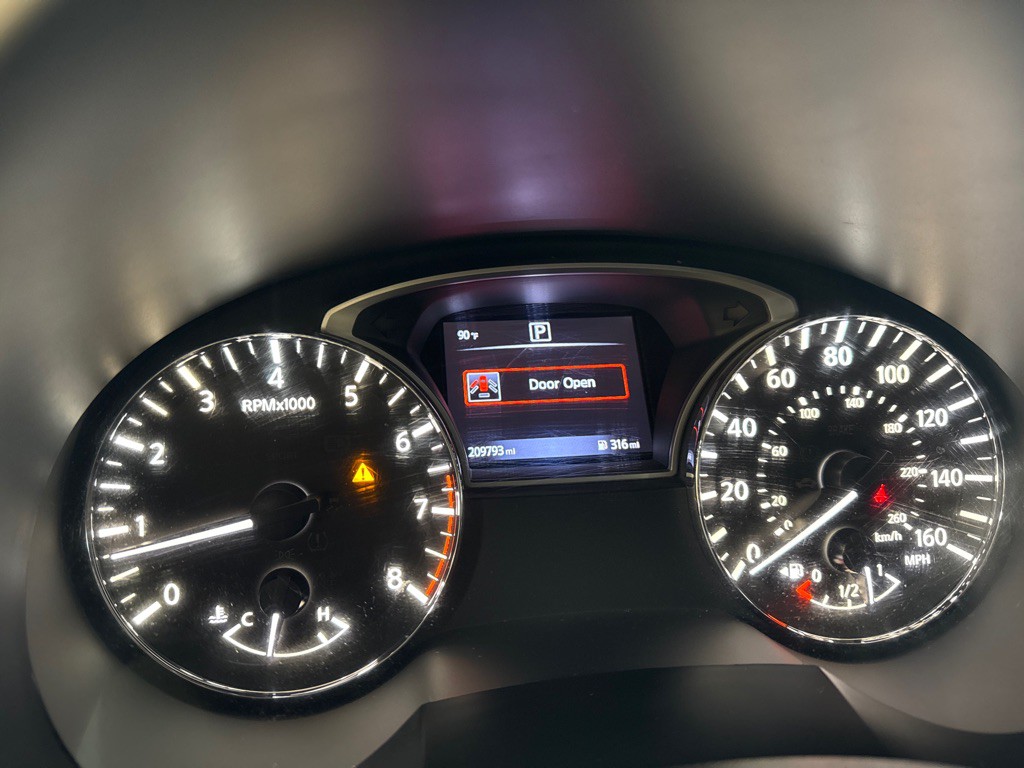 2017 Nissan Altima Image 18