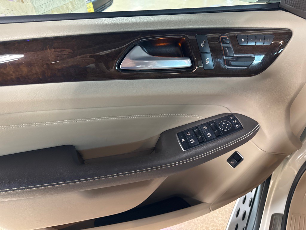 2013 Mercedes-Benz M-Class Image 12
