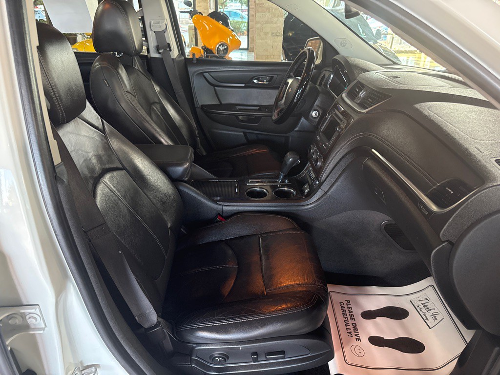 2015 Chevrolet Traverse Image 12