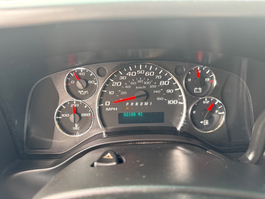 2014 Chevrolet Express Image 9