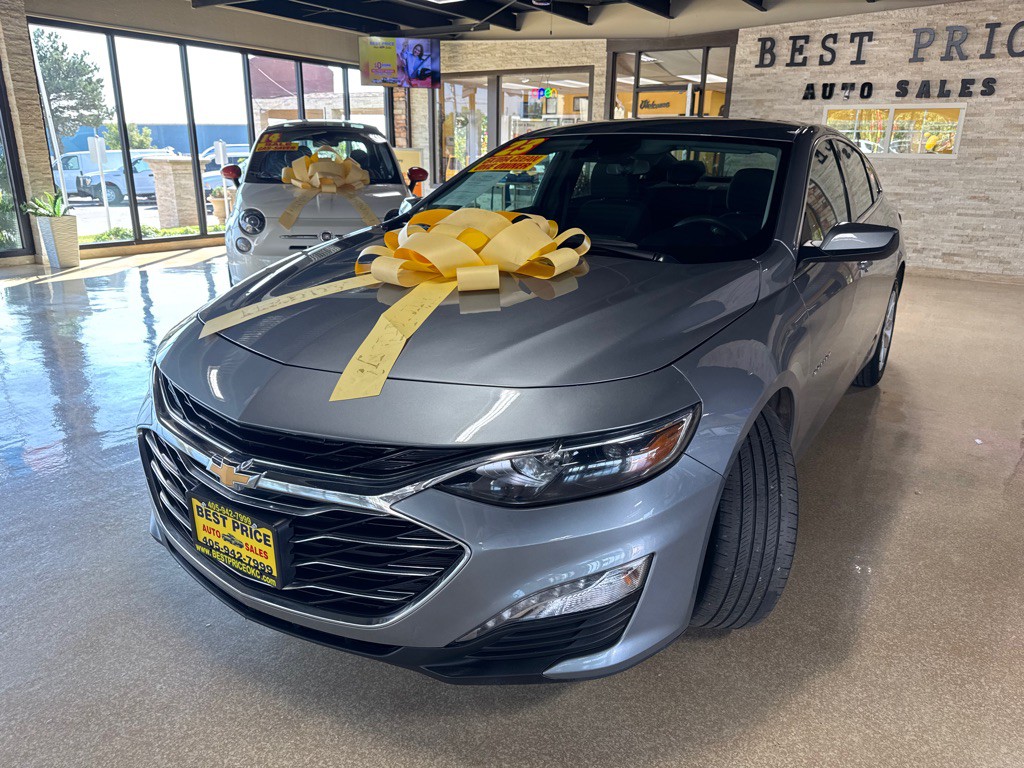 2023 Chevrolet Malibu Image 4