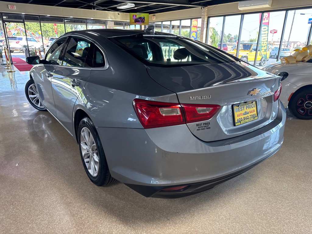 2023 Chevrolet Malibu Image 5