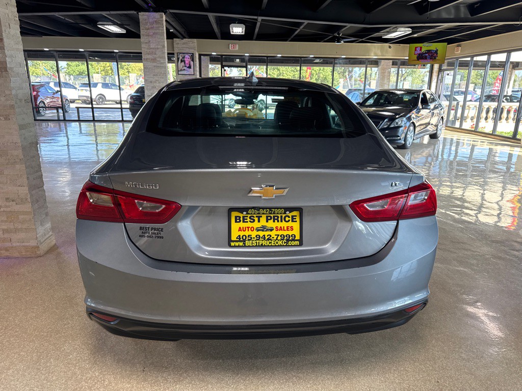 2023 Chevrolet Malibu Image 6