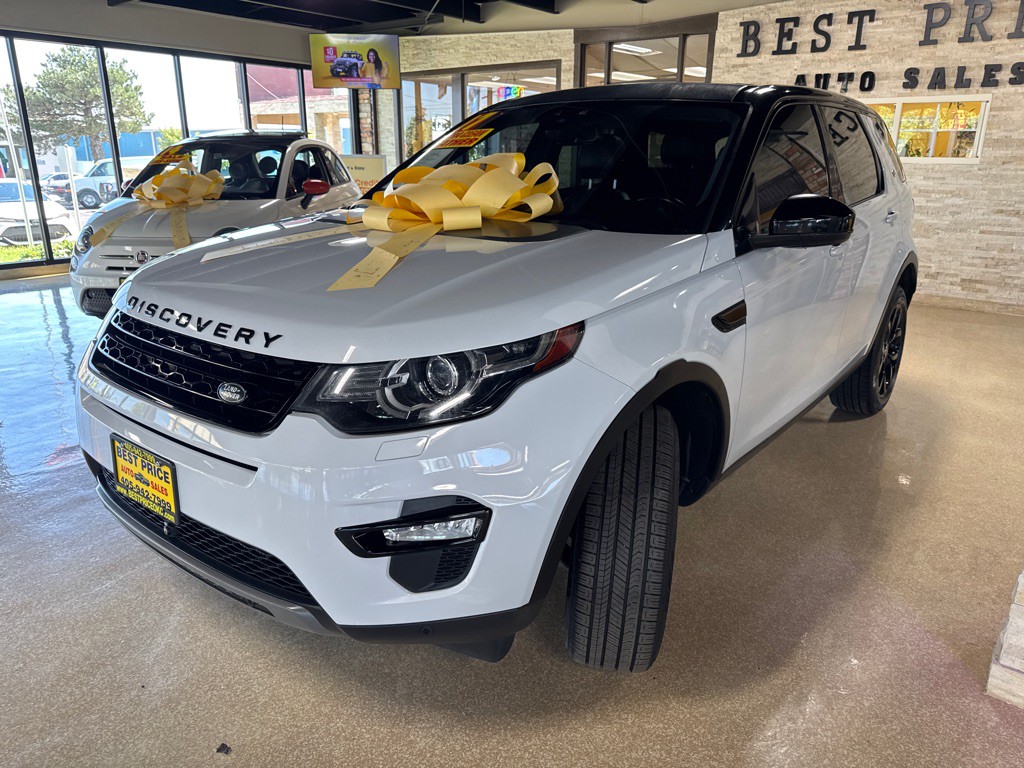 2017 Land Rover Discovery Sport Image 4