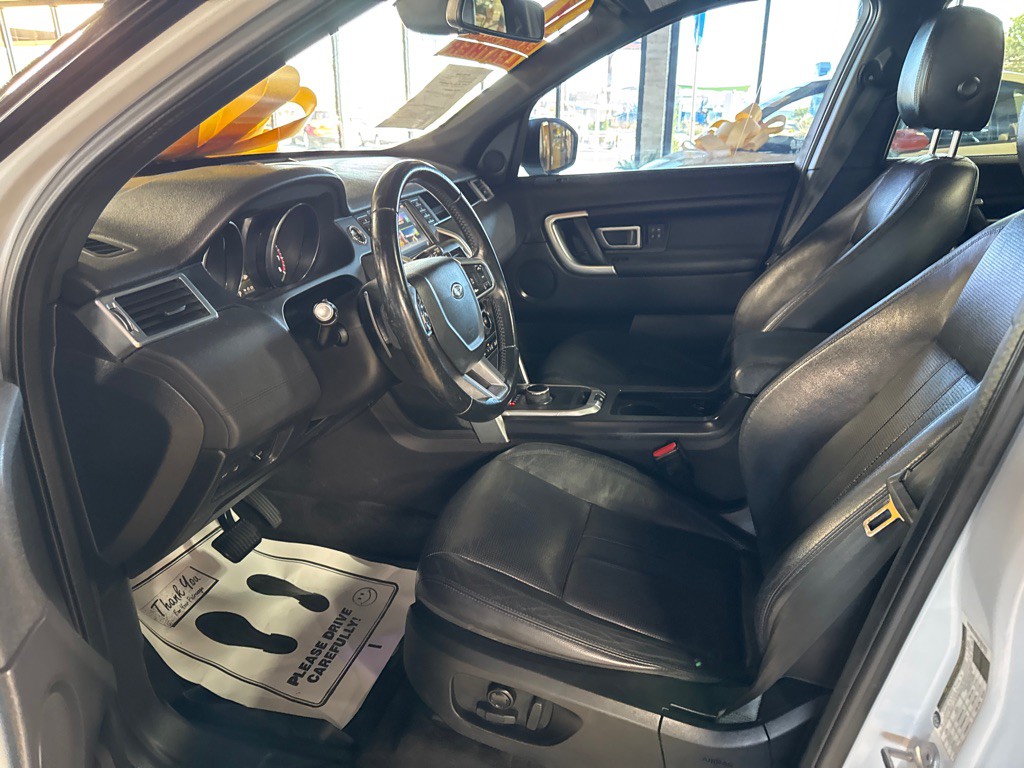 2017 Land Rover Discovery Sport Image 9