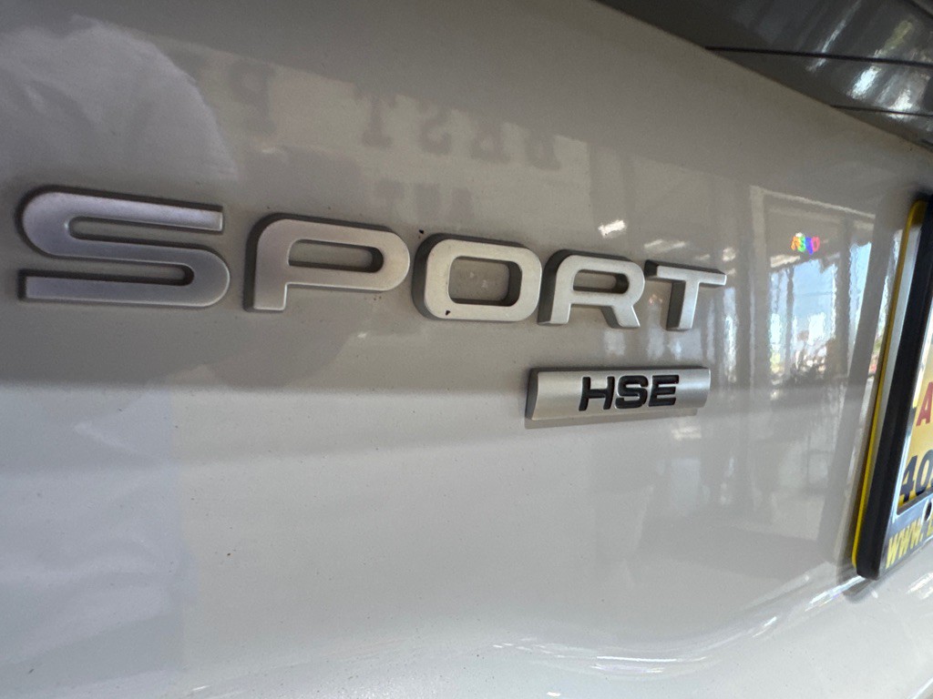 2017 Land Rover Discovery Sport Image 21