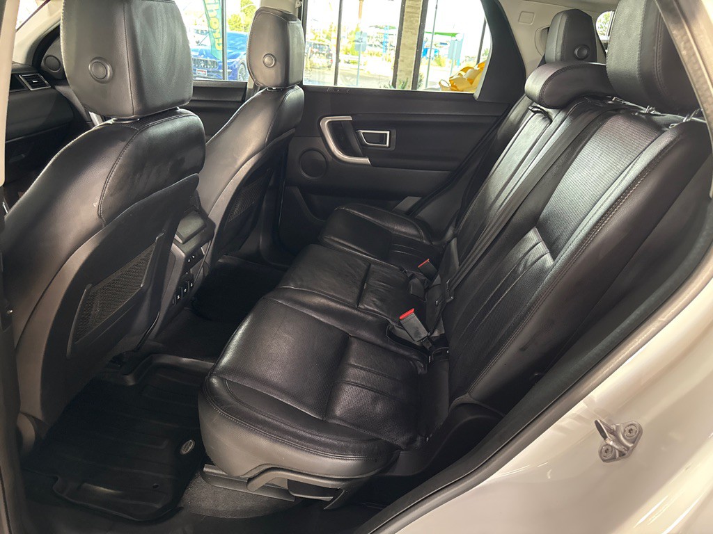 2019 Land Rover Discovery Sport Image 13