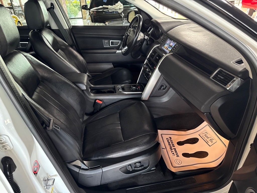 2019 Land Rover Discovery Sport Image 18