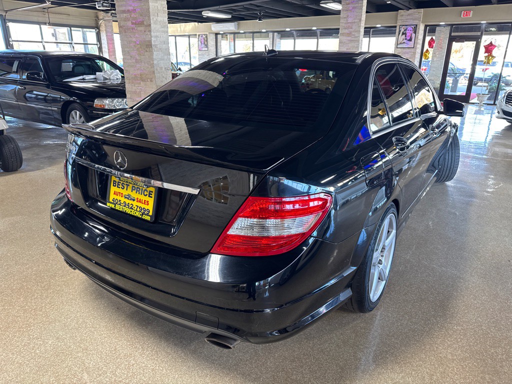 2011 Mercedes-Benz C-Class Image 8