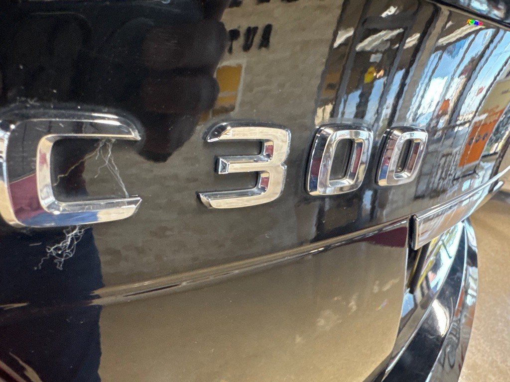 2011 Mercedes-Benz C-Class Image 21