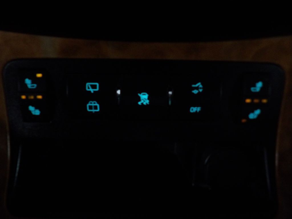 2010 Buick Enclave Image 23