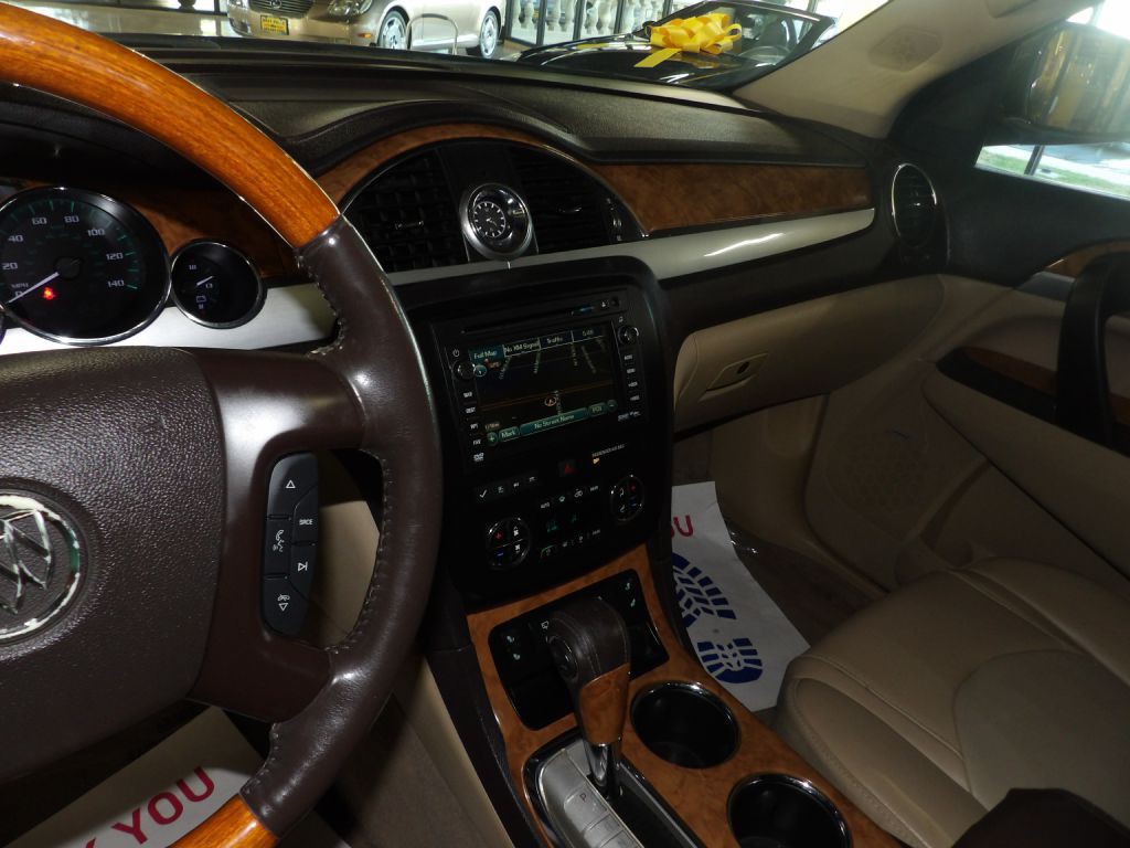 2010 Buick Enclave Image 28