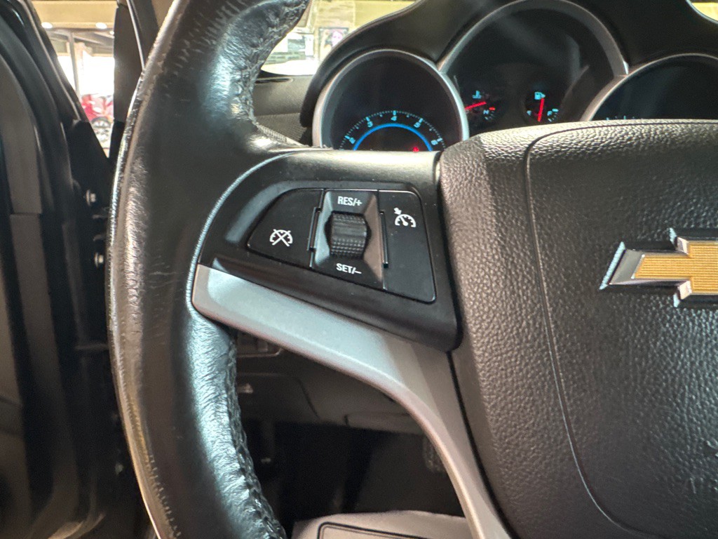 2014 Chevrolet Cruze Image 12