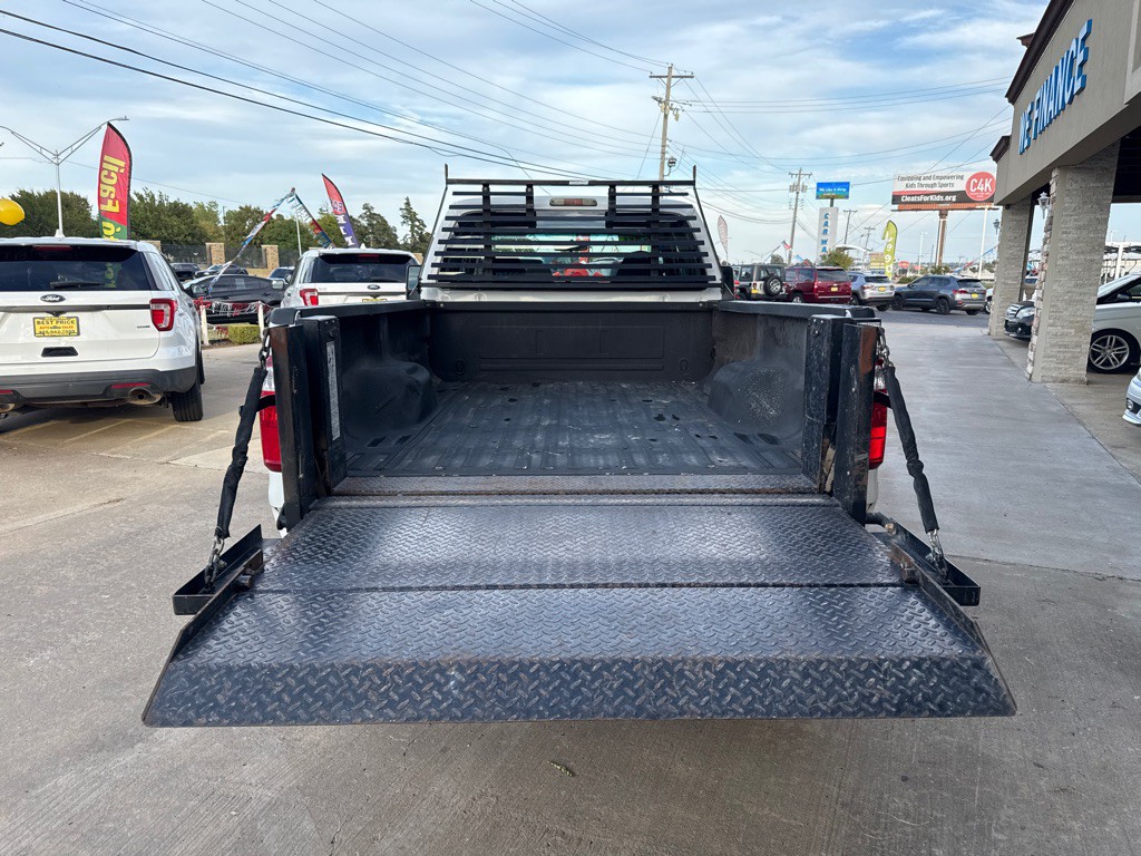 2009 Ford F-350 Image 6