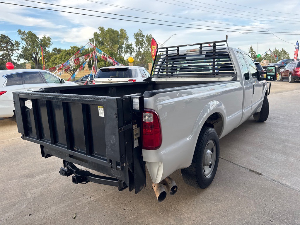 2009 Ford F-350 Image 7