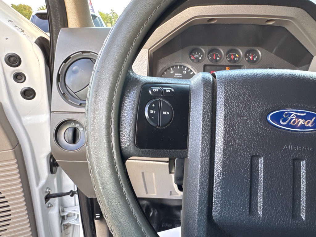 2009 Ford F-350 Image 11