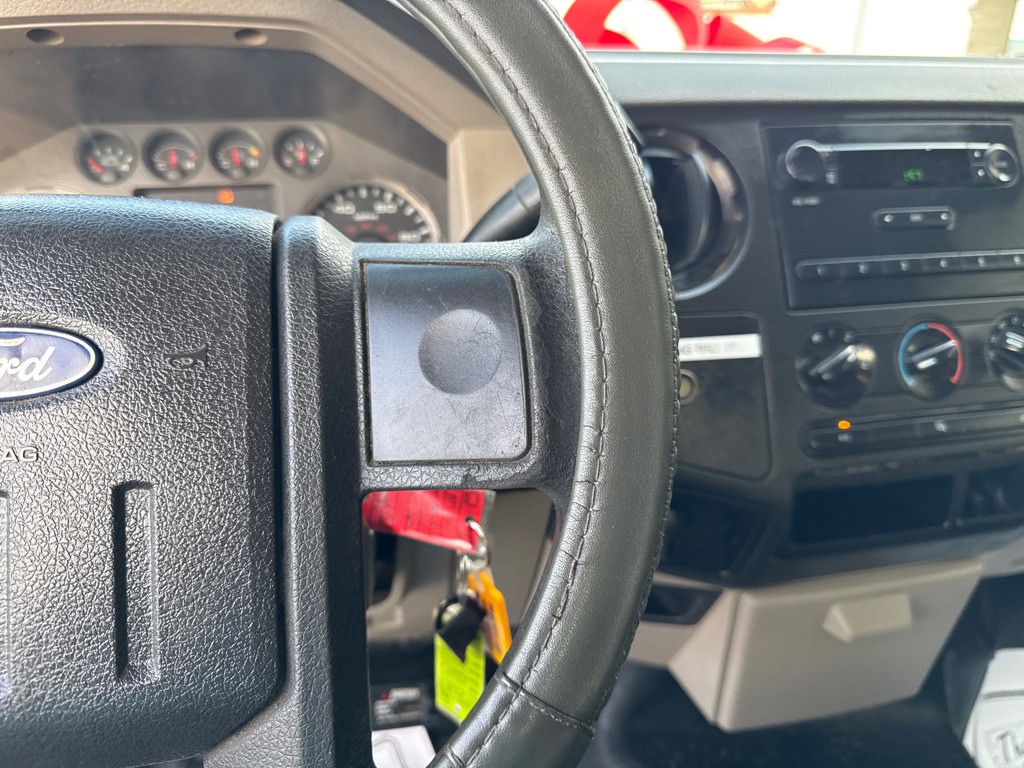 2009 Ford F-350 Image 12