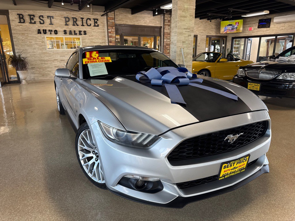 2016 Ford Mustang Image 2