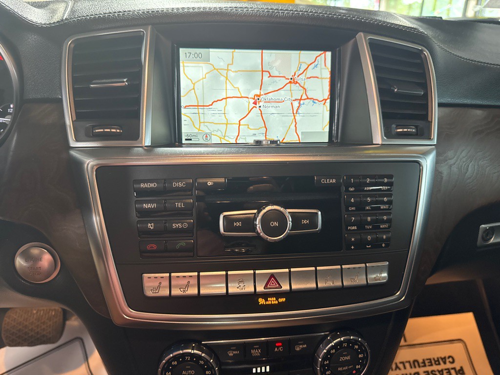 2014 Mercedes-Benz GL-Class Image 11