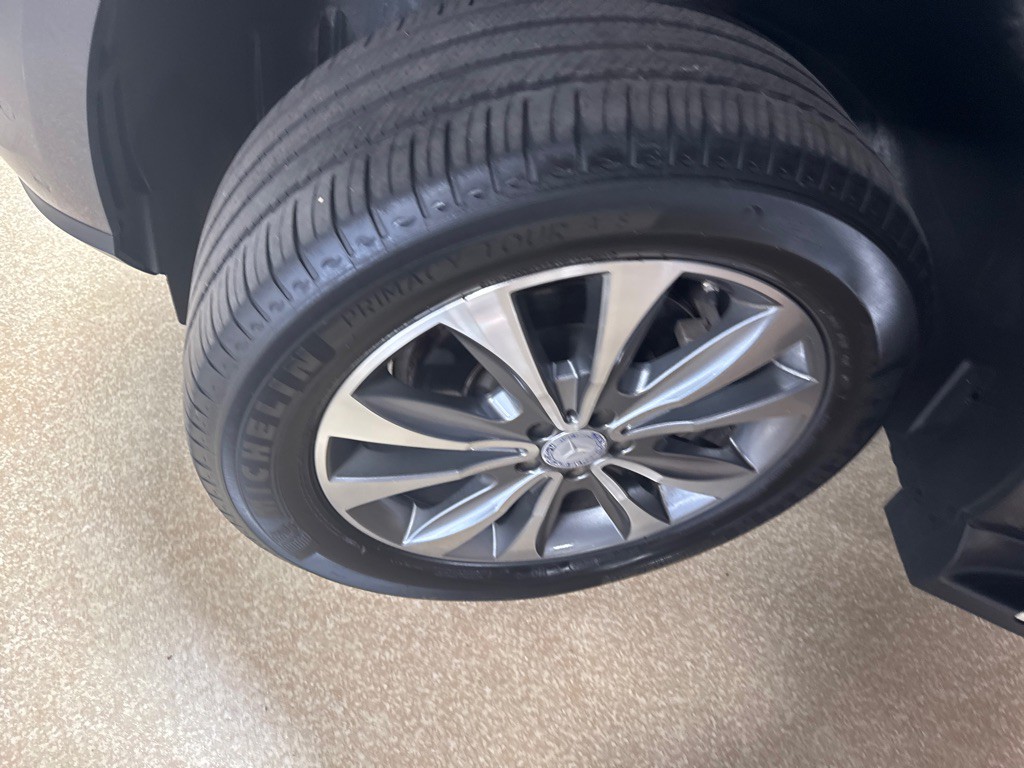 2014 Mercedes-Benz GL-Class Image 14