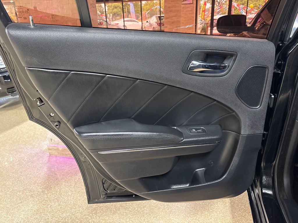 2014 Dodge Charger Image 14