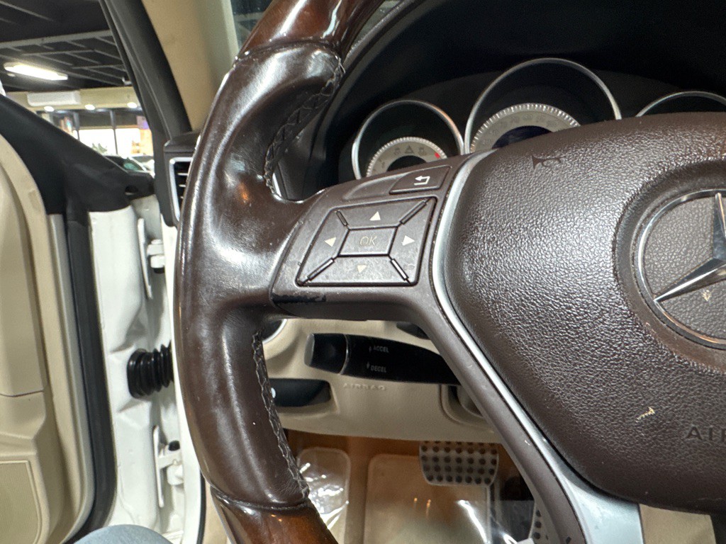 2014 Mercedes-Benz E-Class Image 12