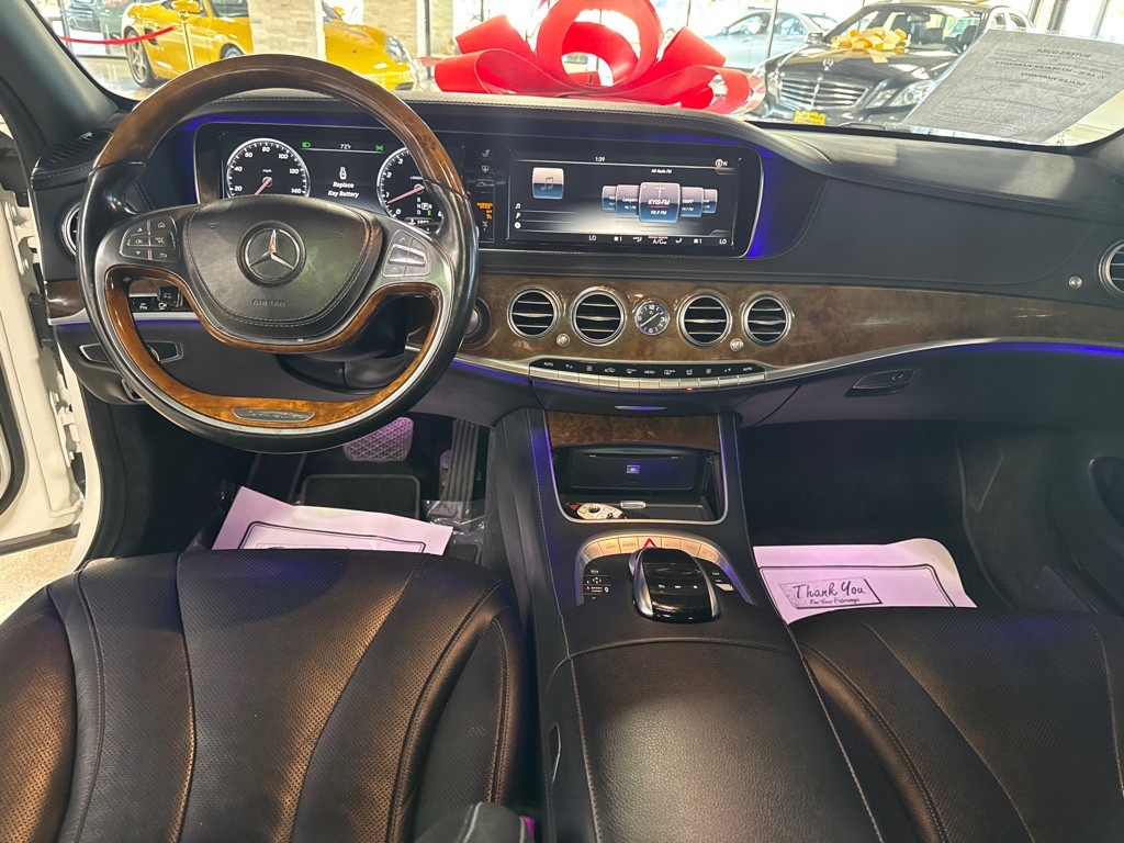 2015 Mercedes-Benz S-Class Image 9