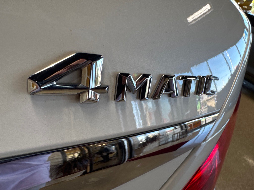 2015 Mercedes-Benz S-Class Image 23