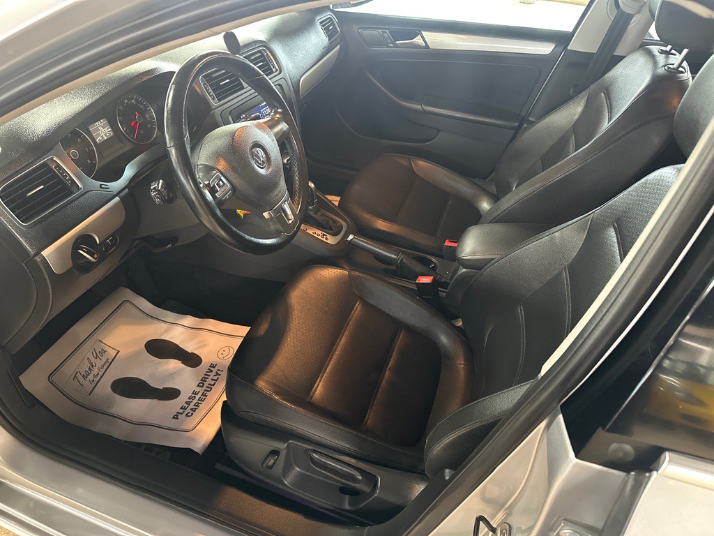 2014 Volkswagen Jetta Image 11