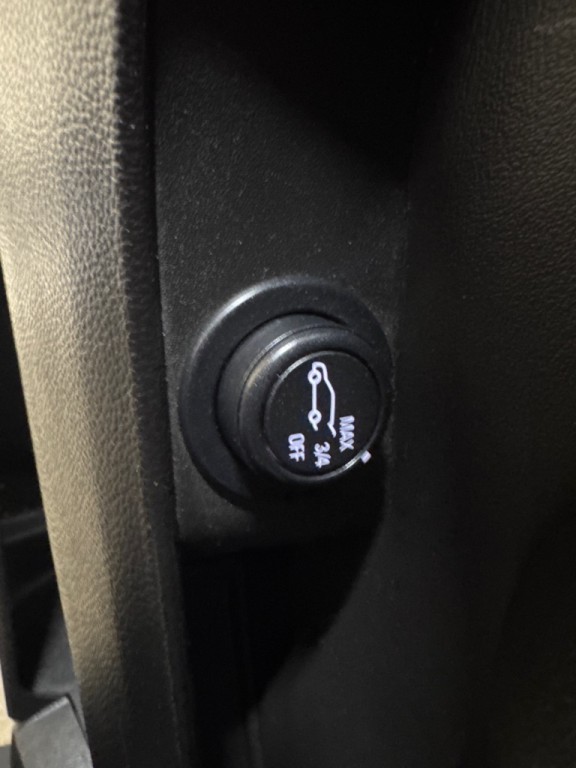 2015 Cadillac SRX Image 21