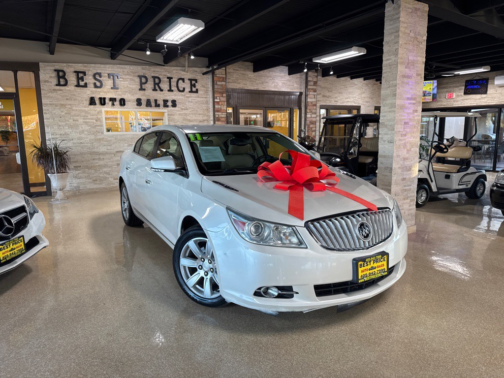 2011 Buick Lacrosse Image 1