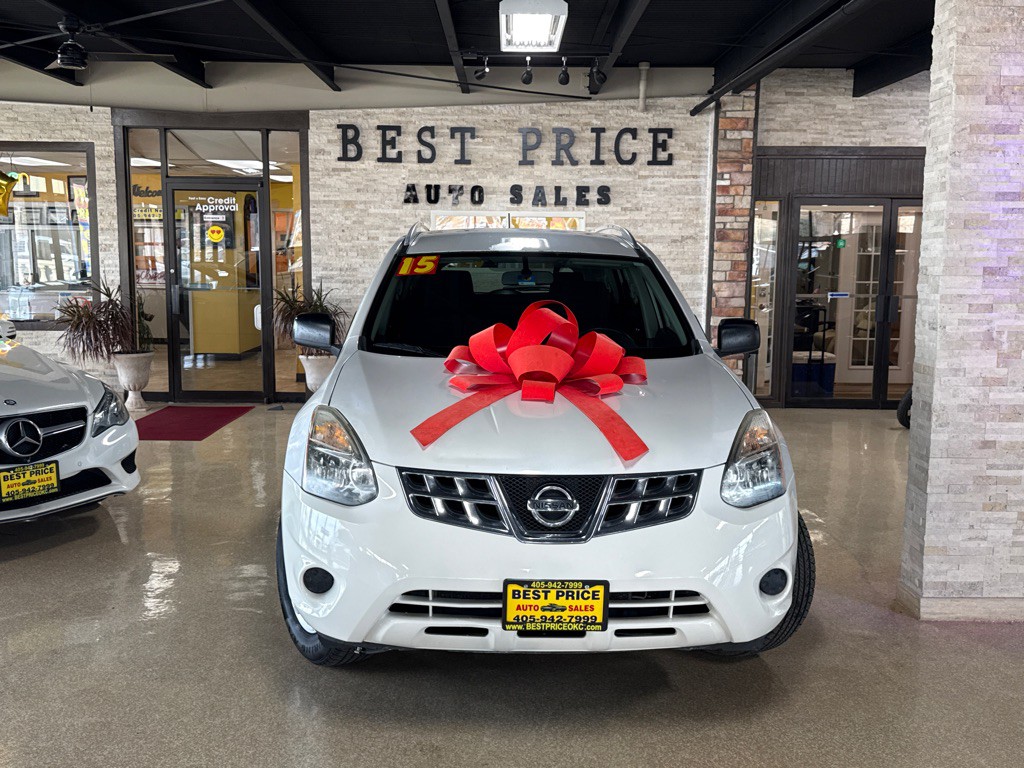 2015 Nissan Rogue Image 2